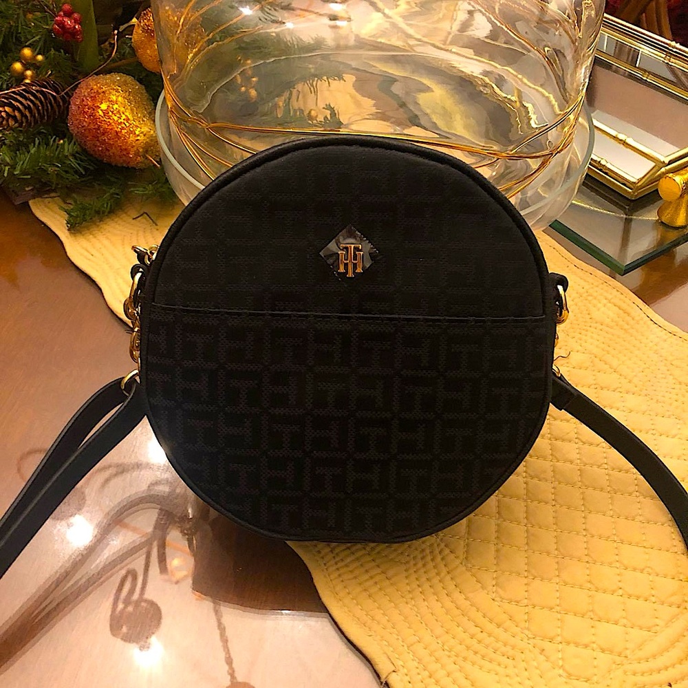 Tommy Hilfiger round sling bag